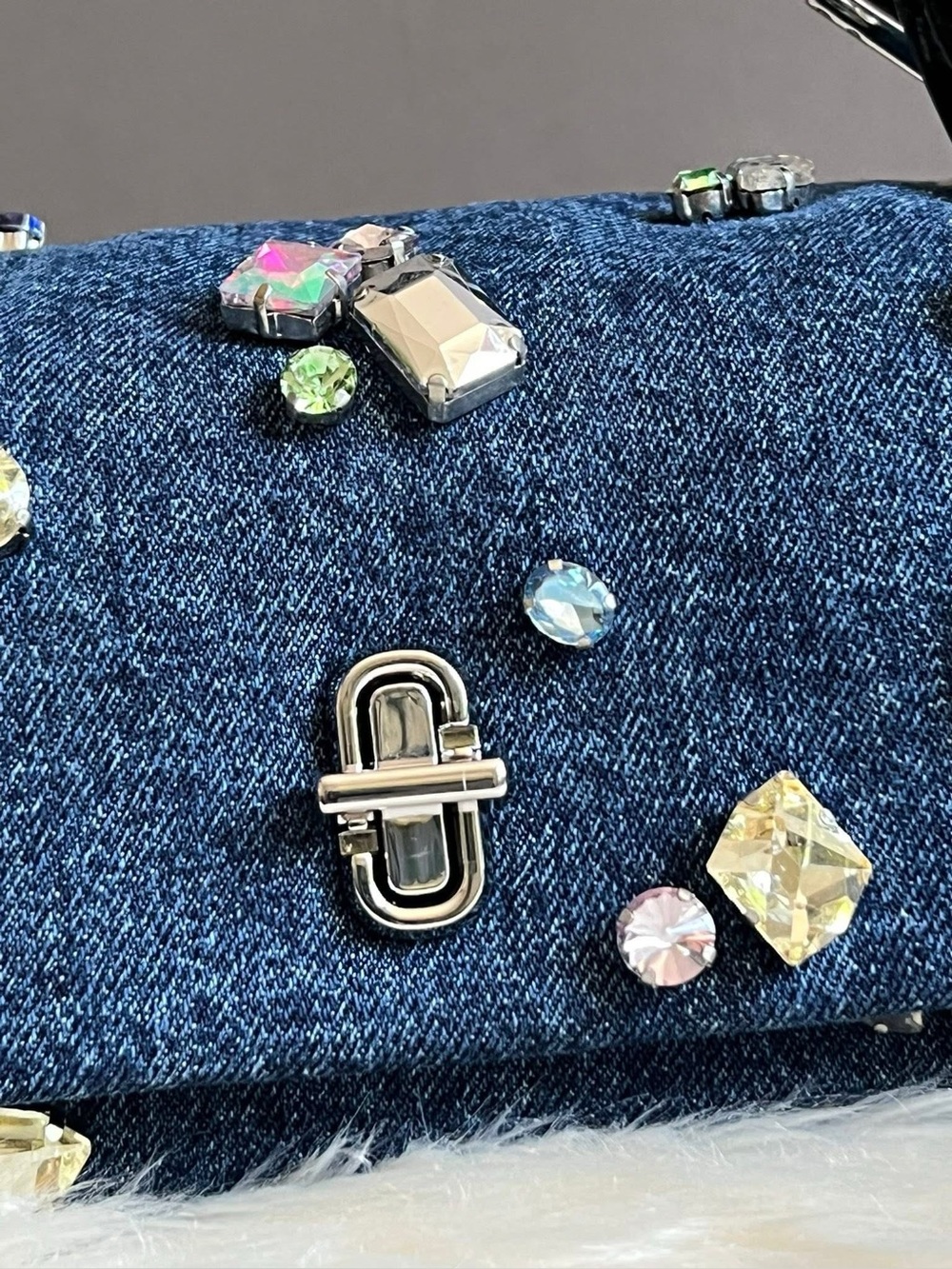 2P5HSC050H03 - Marc Jacobs The Gem Denim Mini Dual Bag - Picture 4 of 15